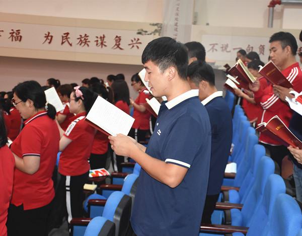 回忆过往对与错 记下来时成与果 校园安全喜过年 迎接美好明天